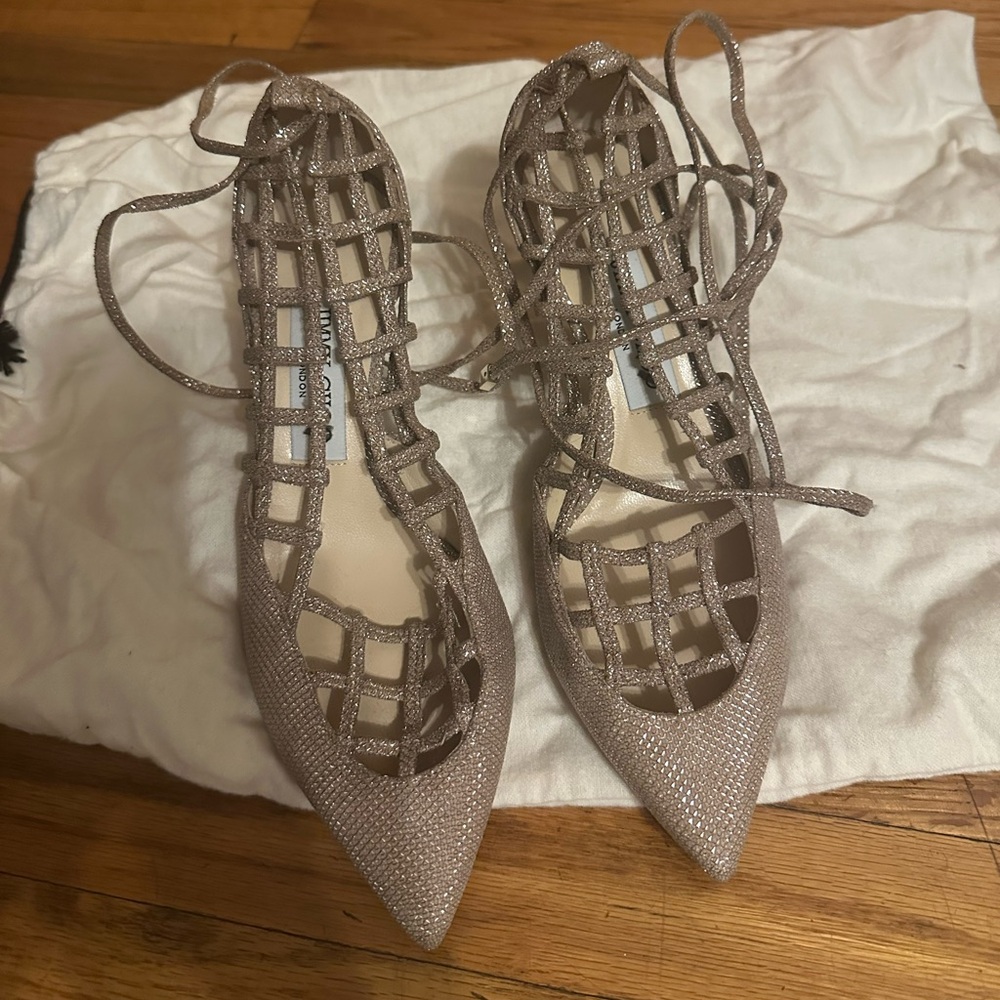 NWT Jimmy Choo fairy sparkly beige gold
Tie up kitten heels